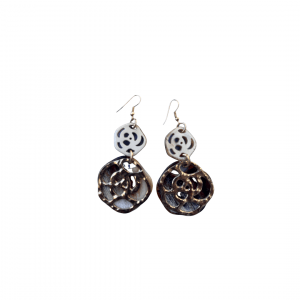 Boucles d'oreilles beige et doré
